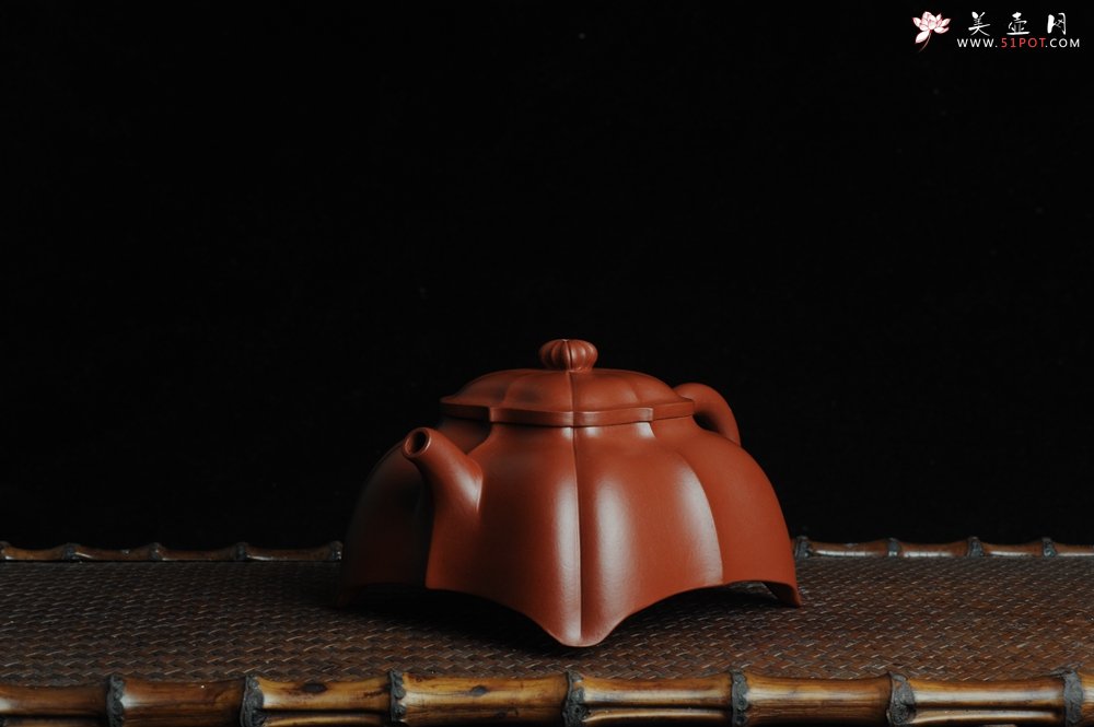 紫砂壶图片：优质大红袍朱泥玉菱壶 端庄秀雅 做工精致 - 美壶网