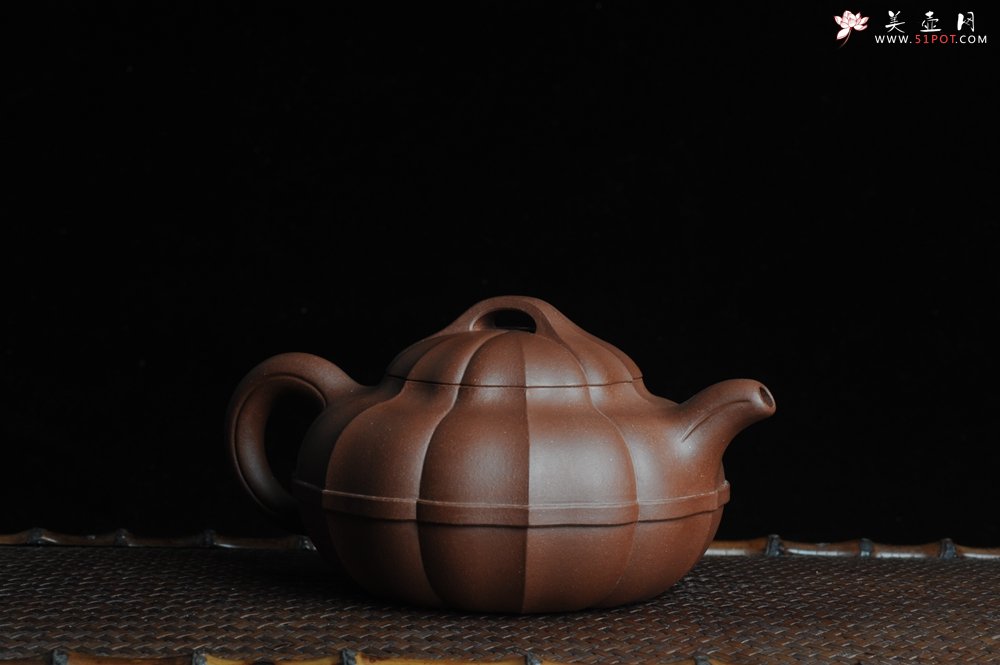 紫砂壶图片：全手工精品合菱 筋囊力作 难度大 - 美壶网