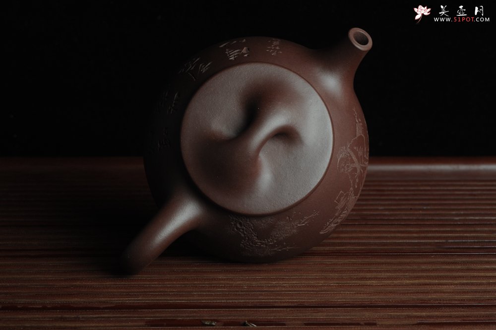 紫砂壶图片：美壶特惠 经典平盖小石瓢 满瓢（景舟石瓢）方健双刀即兴装饰松下高士煮茶图 泥料超好 做工灰常精致 - 美壶网