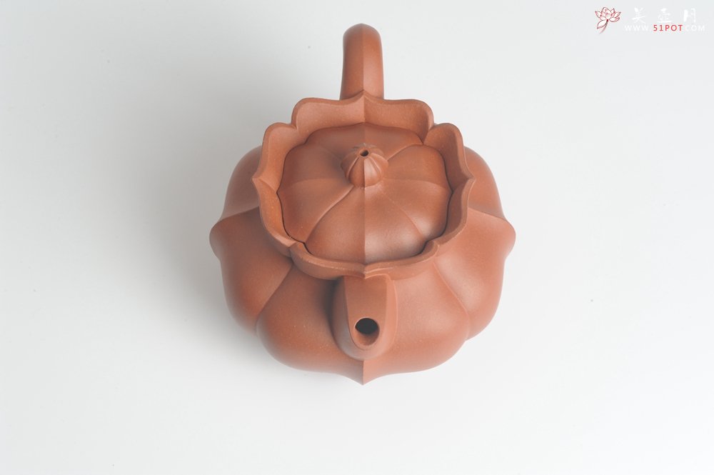 紫砂壶图片：优质清水泥精品莲花僧帽 难度大 线条干净利落 - 美壶网