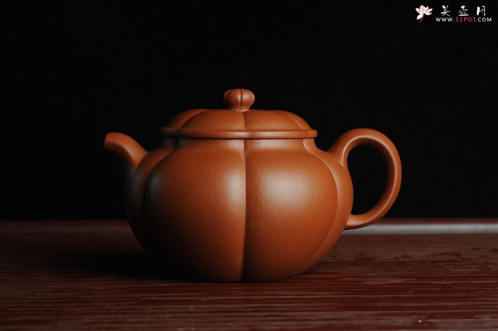 紫砂壶图片：美壶特惠 优质朱泥筋囊器漠上花开 做工精致 仅此一只 - 美壶网