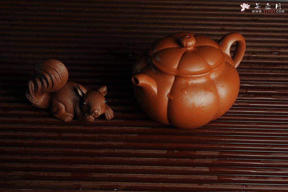 紫砂壶图片：美壶特惠 优质朱泥筋囊器漠上花开 做工精致 仅此一只 - 美壶网