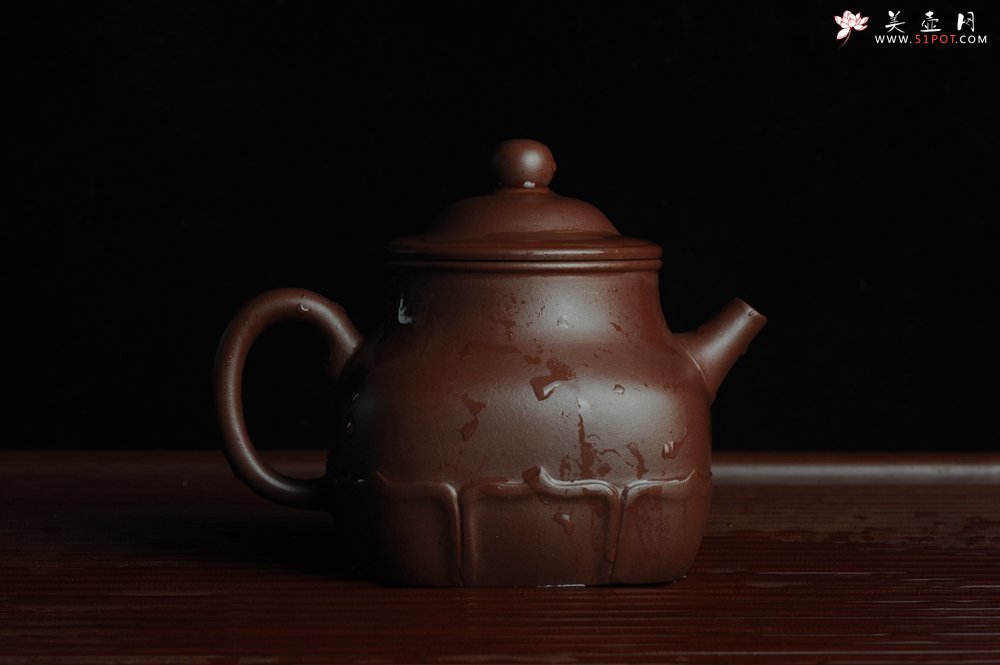 紫砂壶图片：美壶特惠 精工四方莲台 茶人醉爱 仅此一只 - 美壶网