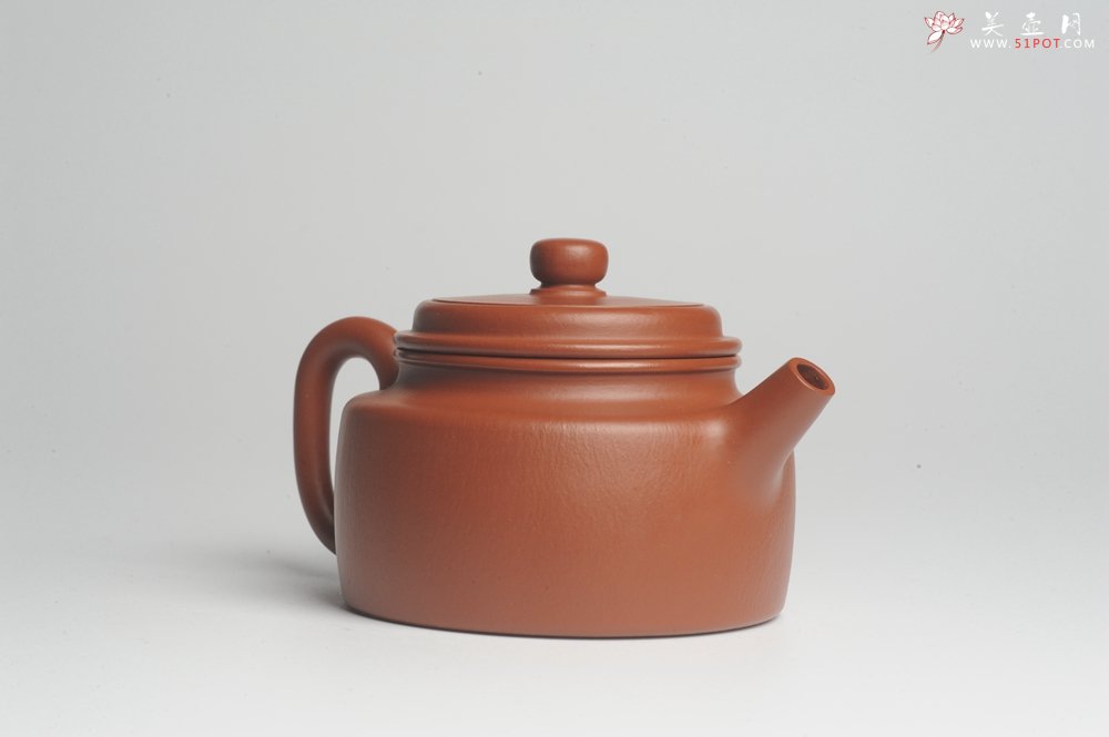 紫砂壶图片：正宗小煤窑朱泥 全手工大亨德中 隽秀文气 - 美壶网