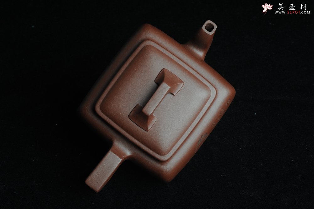 紫砂壶图片：美壶特惠 精品唯吾德馨四方方樽 陈俊儒精心装饰 - 美壶网