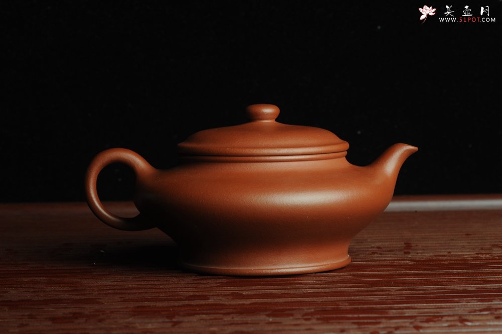 紫砂壶图片：美壶特惠 老清水泥虚扁 料子灰常好 茶人醉爱 - 美壶网