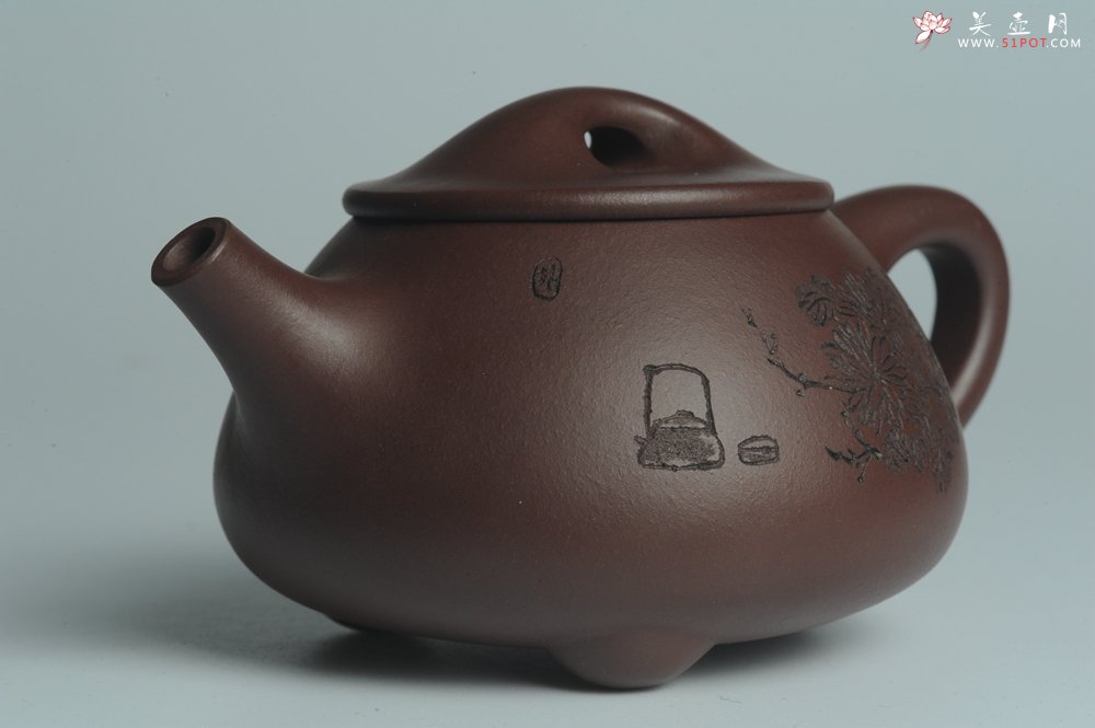 紫砂壶图片：美壶特惠 深丛隐孤芳 经典平盖小石瓢 满瓢（景舟石瓢）装饰菊花 泥料超好高档包装 做工灰常精致 - 美壶网