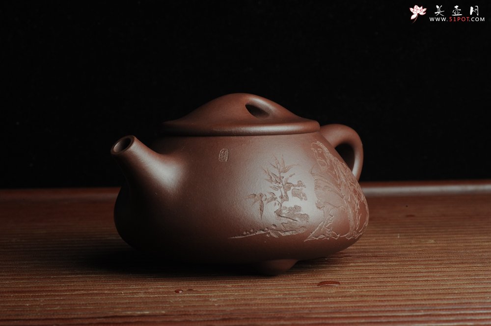 紫砂壶图片：贺岁新品 优质紫茄泥全手工高士竹图 风清气正满瓢 - 美壶网