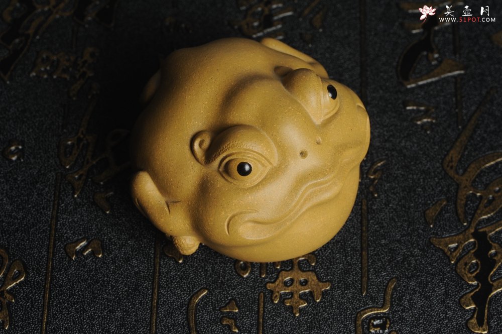 紫砂壶图片：美宠特惠 紫砂金蟾貔貅 镇宅 神态细腻 做工灰常精致 手工茶宠 - 美壶网