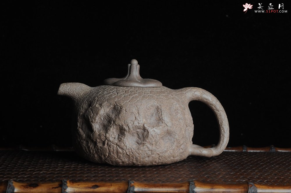 紫砂壶图片：美壶特惠 精品老青段全手工小供春 龚春 异形盖 难度大 肌理丰富 - 美壶网
