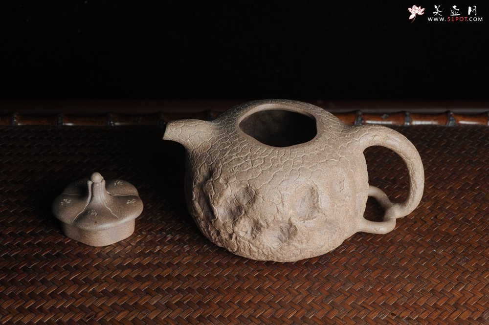 紫砂壶图片：美壶特惠 精品老青段全手工小供春 龚春 异形盖 难度大 肌理丰富 - 美壶网