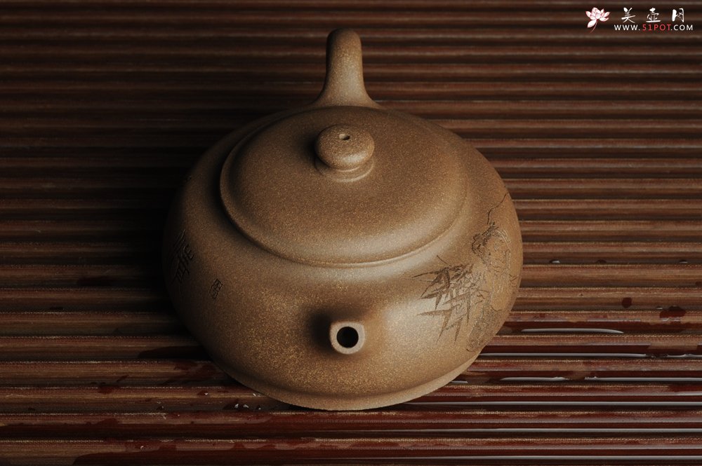 紫砂壶图片：美壶特惠 优质老段泥精致涌泉 卧石图 养后温润可人 - 美壶网