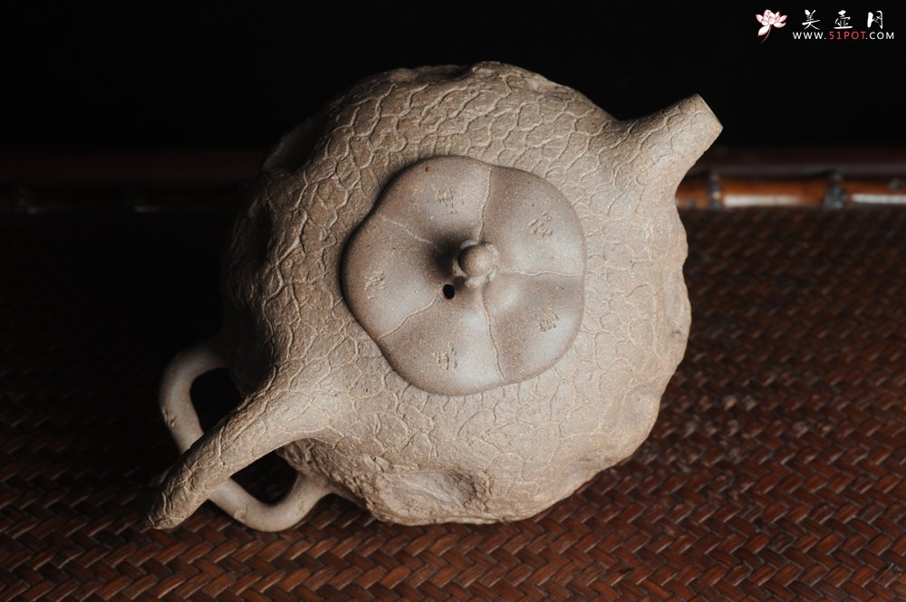 紫砂壶图片：美壶特惠 精品老青段全手工小供春 龚春 异形盖 难度大 肌理丰富 - 美壶网