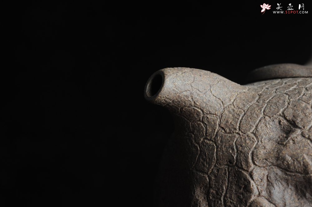 紫砂壶图片：美壶特惠 精品老青段全手工小供春 龚春 异形盖 难度大 肌理丰富 - 美壶网