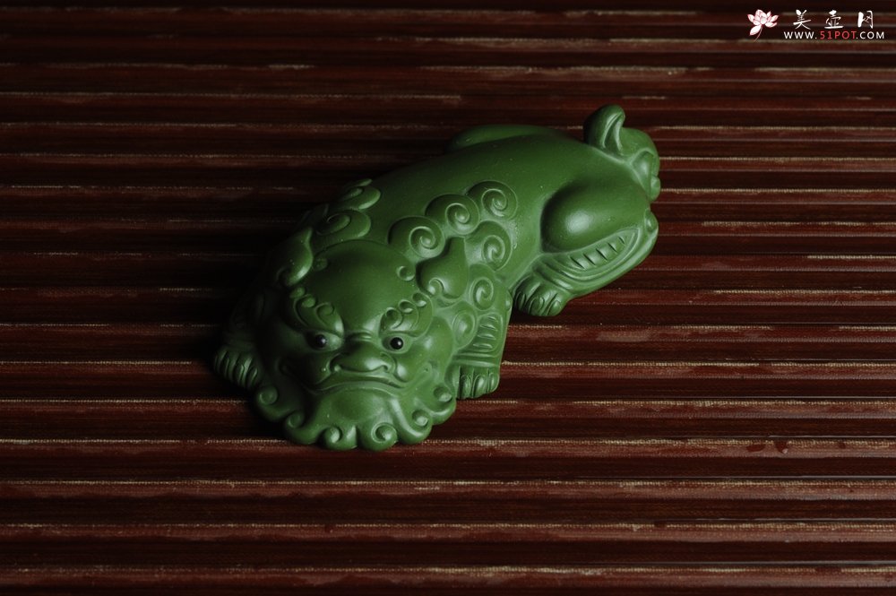 紫砂壶图片：紫砂貔貅茶宠 镇宅 神态细腻 做工精致 茶盘尤物 - 美壶网