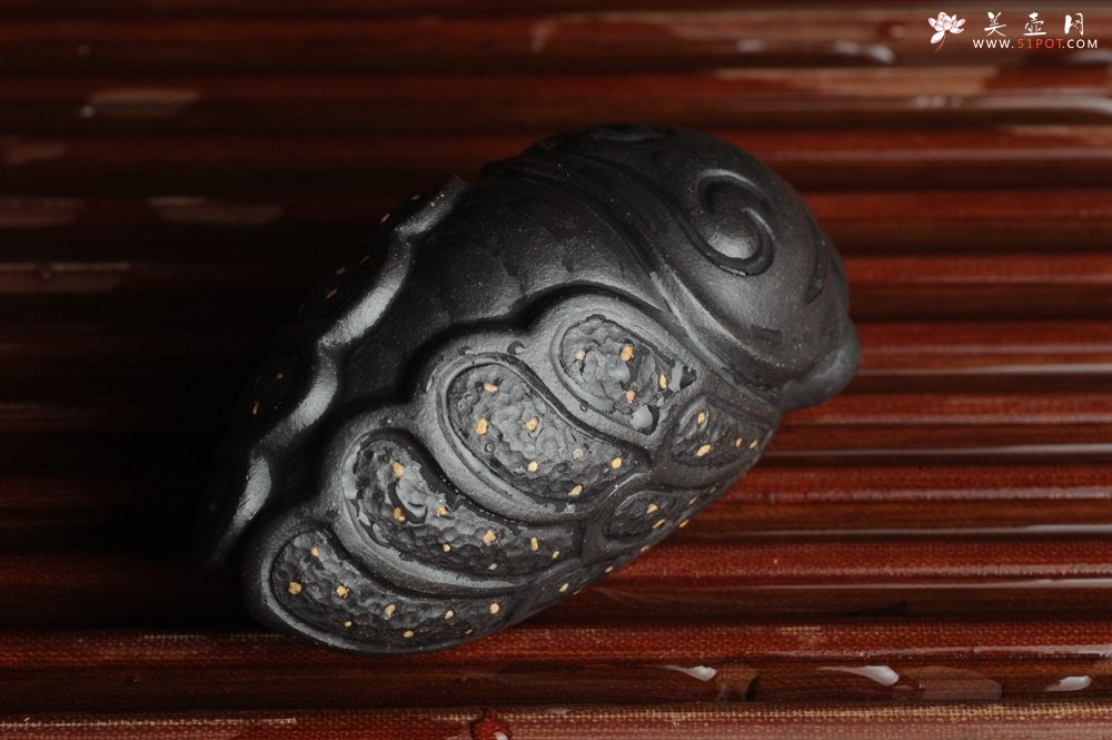 紫砂壶图片：美宠特惠 蝉 知了 手把件茶宠 油性十足 长7cm宽4cm高3cm - 美壶网