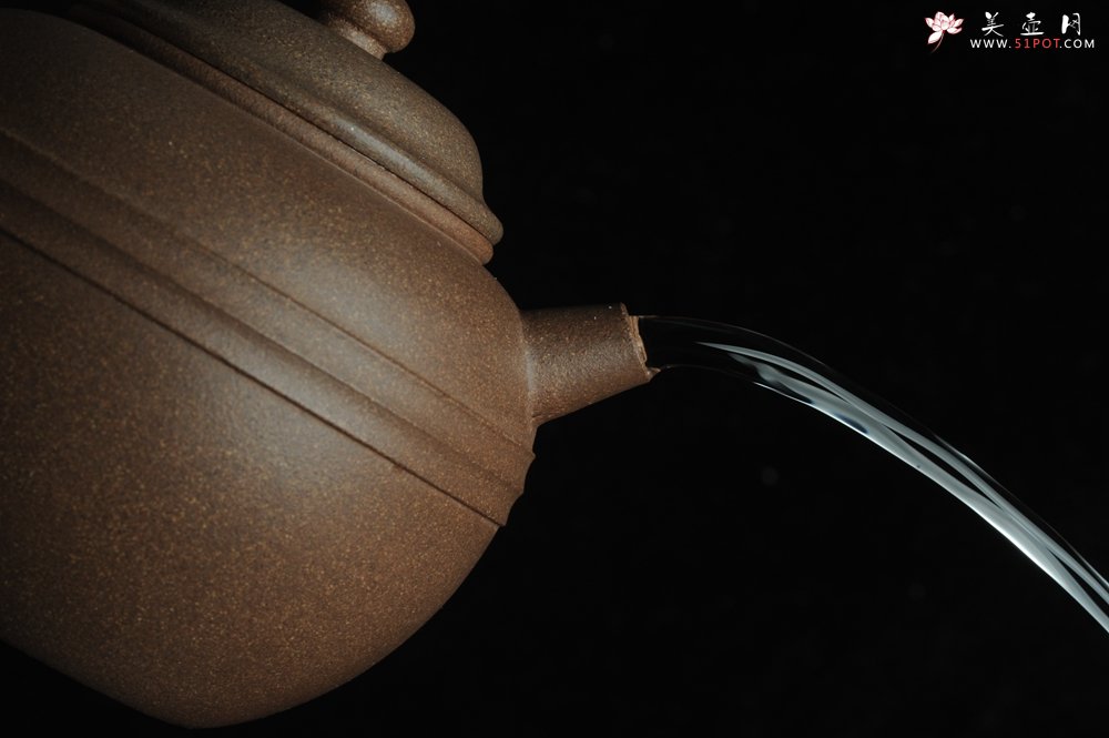 紫砂壶图片：美壶特惠 精致老段泥腰线巨轮 炮管直流 杀茶力器 茶人醉爱 - 美壶网