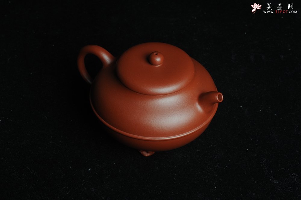 紫砂壶图片：美壶特惠 优质大红袍朱泥 做工精致三足束带一生所爱壶 茶人醉爱 - 美壶网