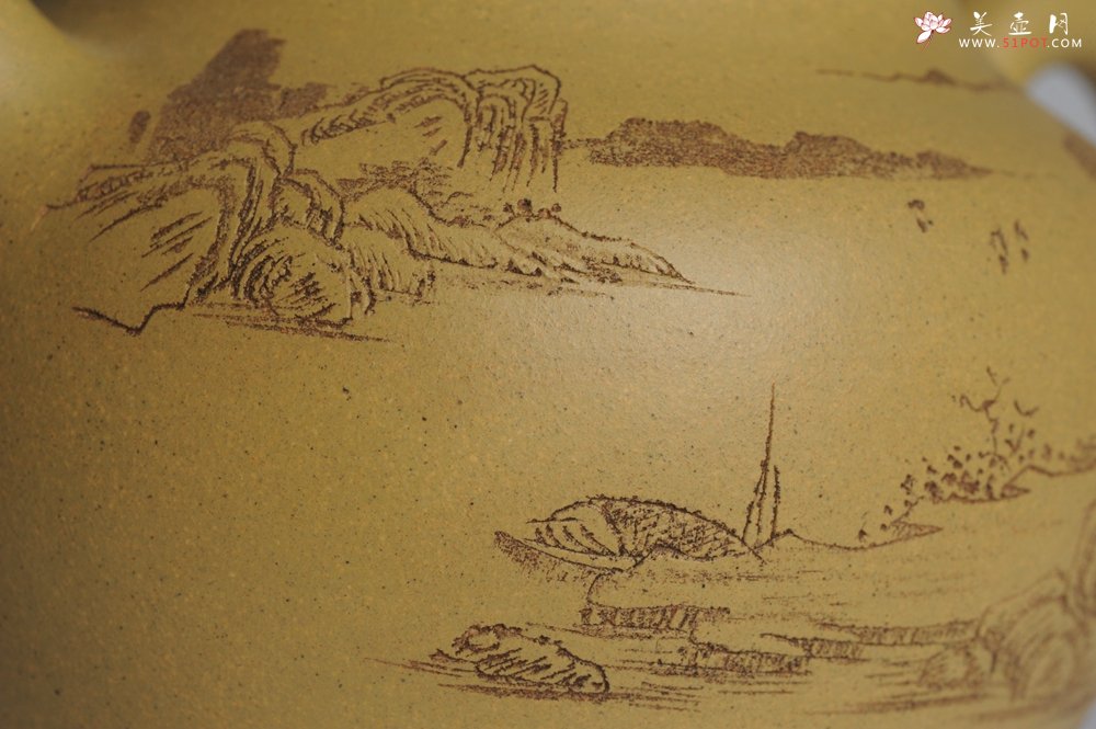 紫砂壶图片：美壶特惠 精工本山段山水莲子壶 端庄秀雅 人品若山极崇峻 情怀与水同清幽 - 美壶网