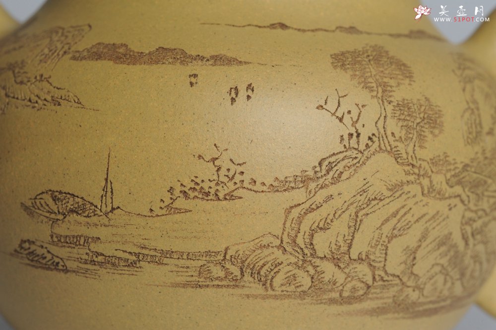 紫砂壶图片：美壶特惠 精工本山段山水莲子壶 端庄秀雅 人品若山极崇峻 情怀与水同清幽 - 美壶网