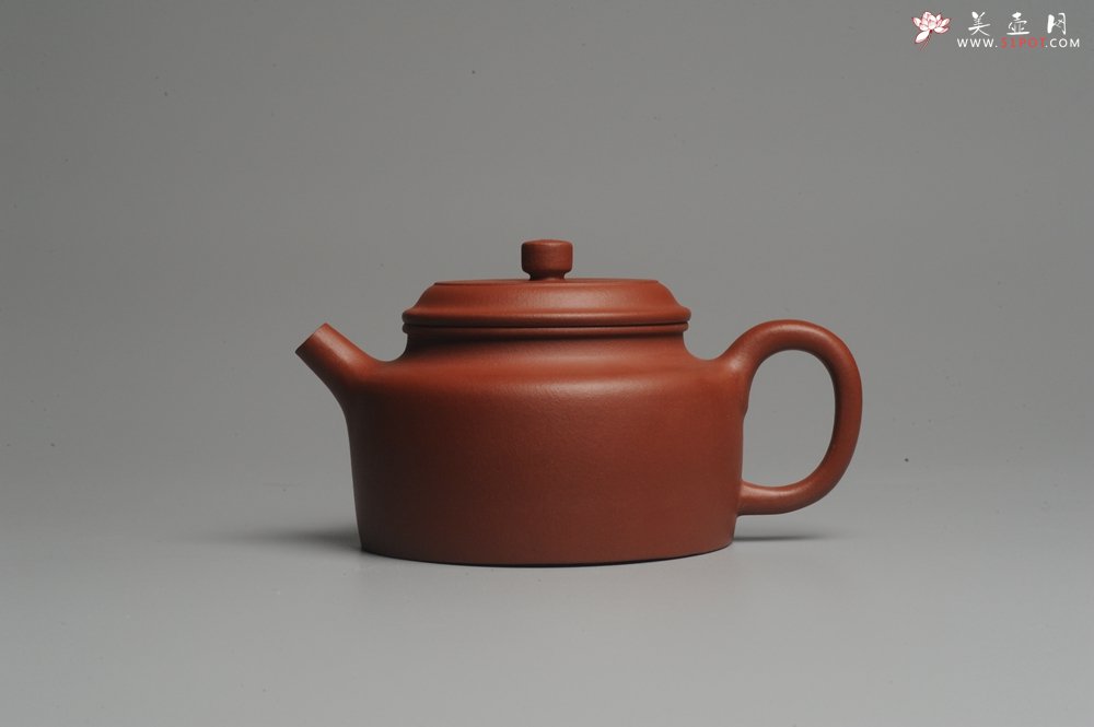 紫砂壶图片：美壶特惠 老清水泥经典大亨德中 茶人醉爱 - 美壶网