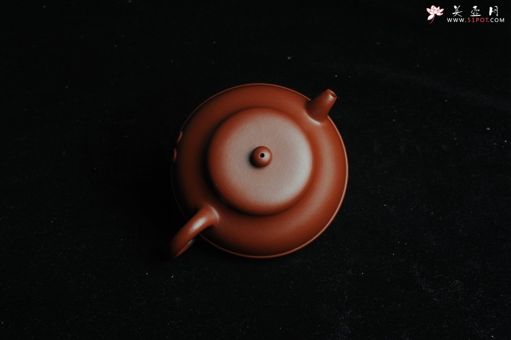 紫砂壶图片：美壶特惠 优质大红袍朱泥 做工精致三足束带一生所爱壶 茶人醉爱 - 美壶网