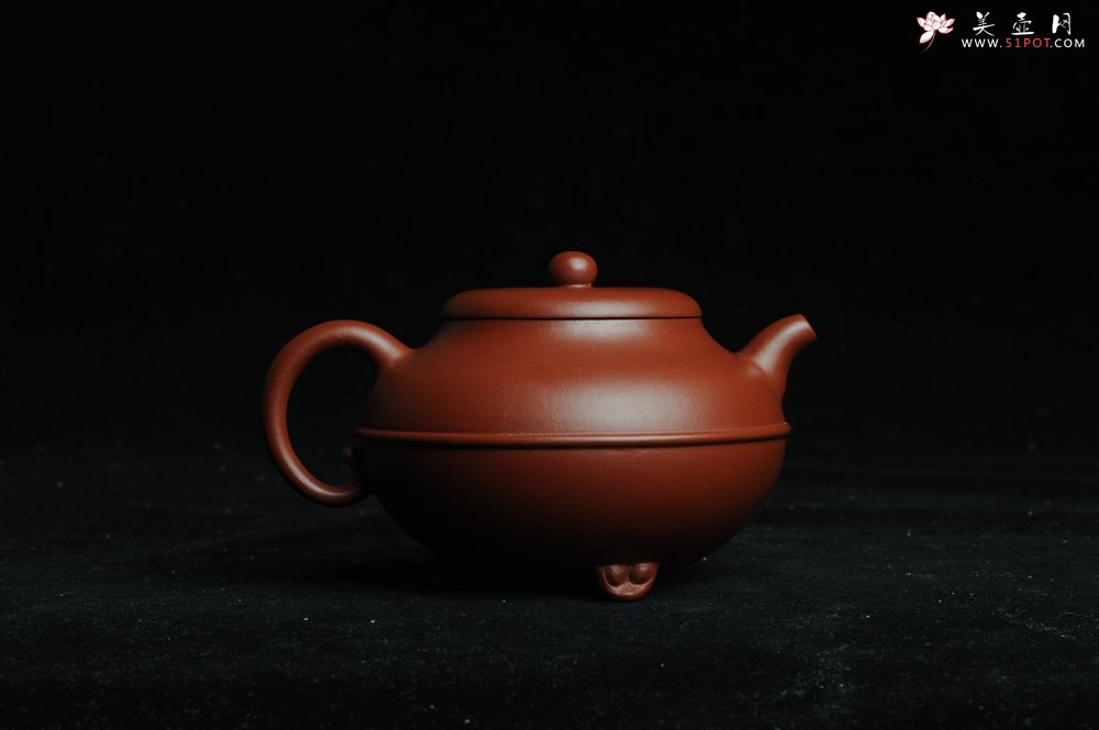 紫砂壶图片：美壶特惠 优质大红袍朱泥 做工精致三足束带一生所爱壶 茶人醉爱 - 美壶网