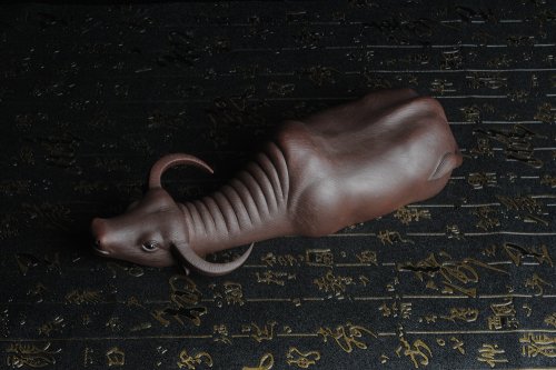 美壶定制紫砂壶 美宠特惠 精品大黑牛茶宠 卧牛 长27cm牛身最宽度9cm 原矿紫泥