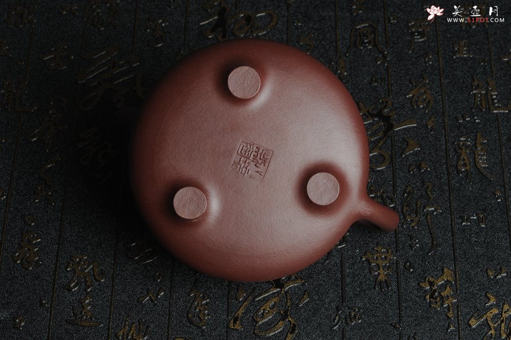 紫砂壶图片：油润底曹青 全手工精品摹古老子冶石瓢 骨肉匀挺 文人小楷  特文气 - 美壶网