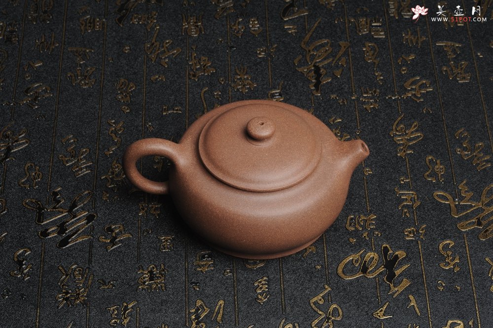 紫砂壶图片：美壶特惠 精致做工老段泥涌泉壶 茶人醉爱 - 美壶网