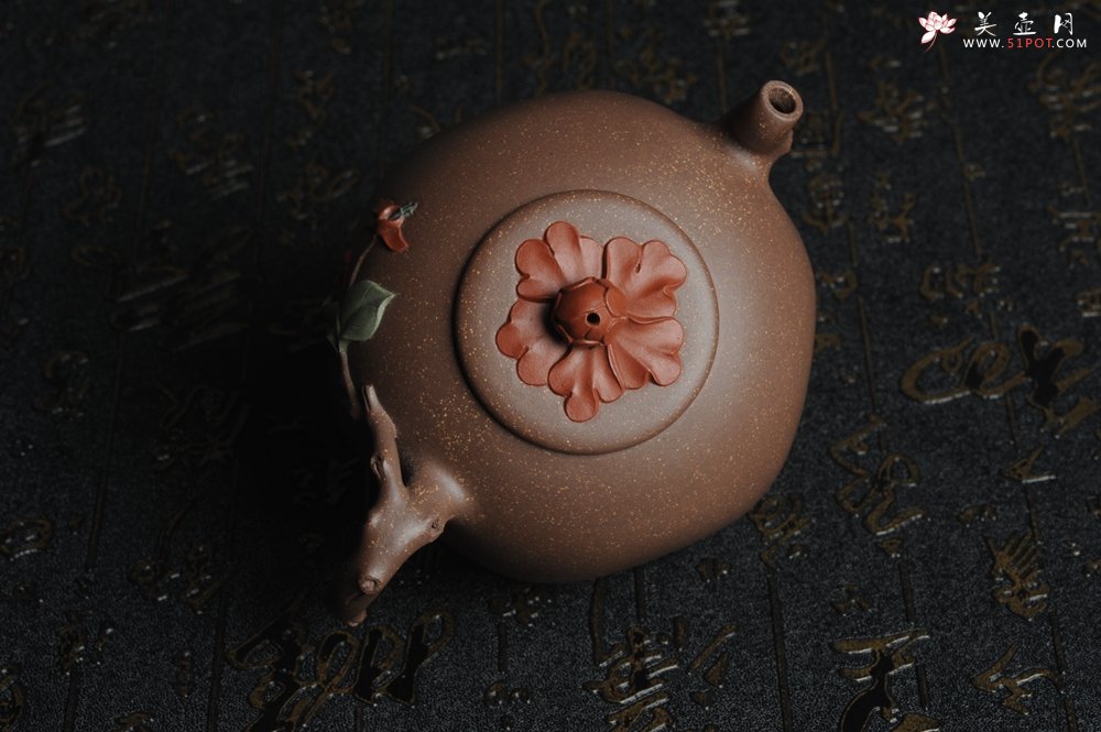 紫砂壶图片：美壶特惠 精工国色天香壶 贴叶精湛 - 美壶网