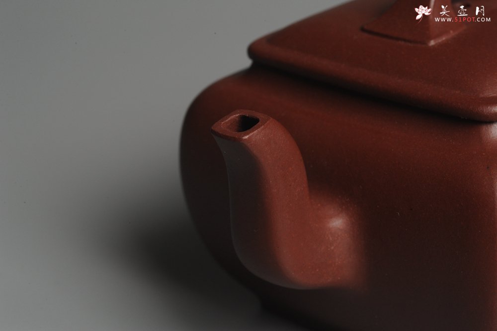 紫砂壶图片：美壶特惠 精品无欲则刚四方方樽 陈俊儒精心装饰 - 美壶网