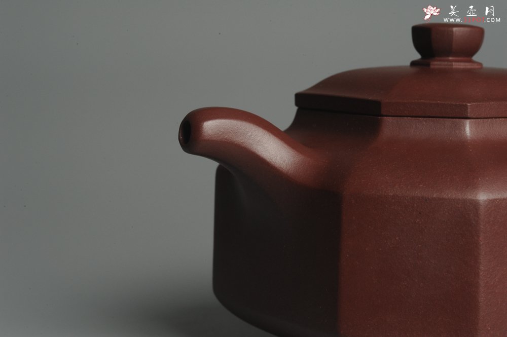 紫砂壶图片：实力派张海艳全手工精工八方侧角壶 工艺精湛 - 美壶网