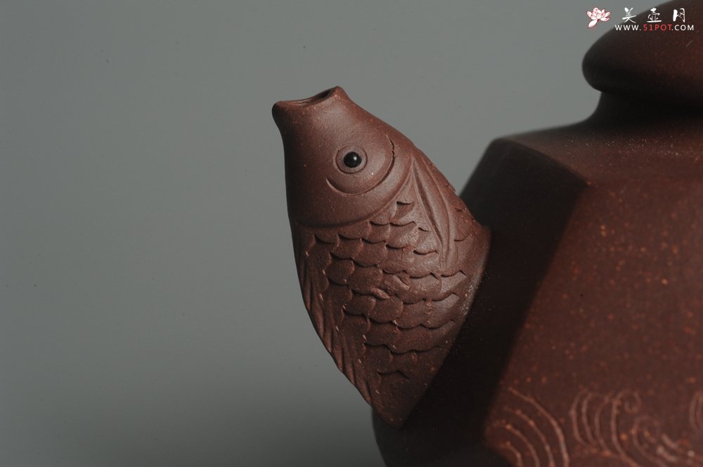 紫砂壶图片：美壶特惠 做工精致鱼跃龙门壶 泥料漂亮 寓意吉祥 - 美壶网