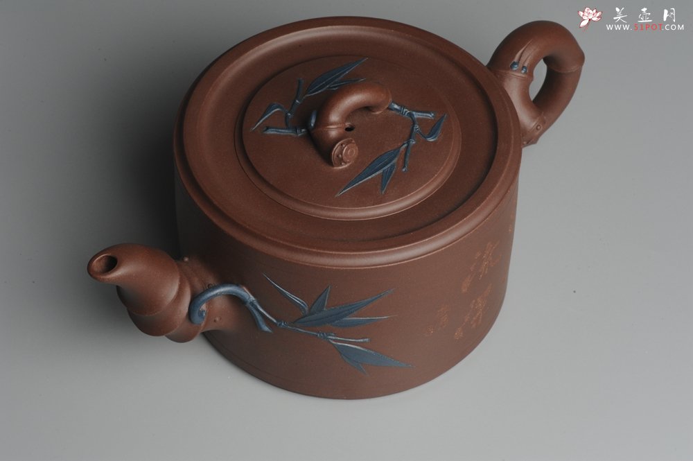 紫砂壶图片：精品大竹段壶 嵌盖难度大  气势磅礴 - 美壶网