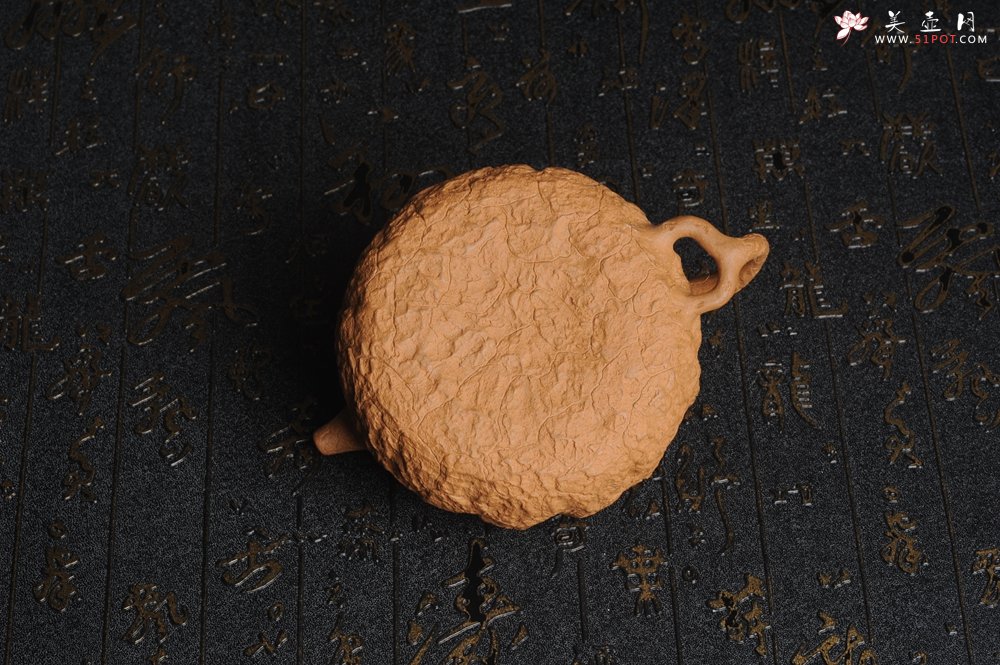 紫砂壶图片：美壶特惠 进步明显优质黄金段全手工龚春 供春 异型盖 难度大 肌理丰富 - 美壶网