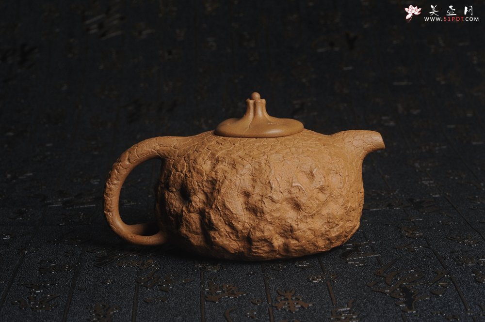 紫砂壶图片：美壶特惠 进步明显优质黄金段全手工供春壶 异型盖 难度大 肌理丰富 - 美壶网