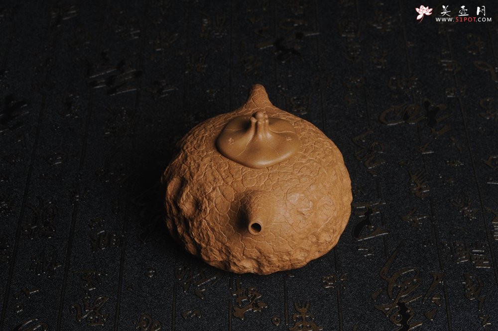 紫砂壶图片：美壶特惠 进步明显优质黄金段全手工供春壶 异型盖 难度大 肌理丰富 - 美壶网