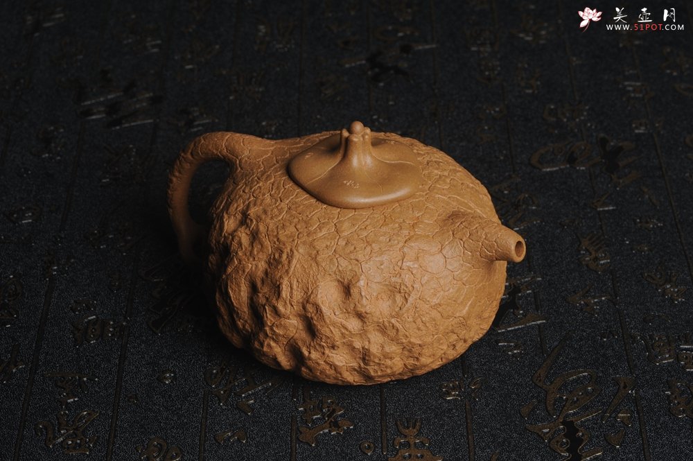 紫砂壶图片：美壶特惠 进步明显优质黄金段全手工供春壶 异型盖 难度大 肌理丰富 - 美壶网