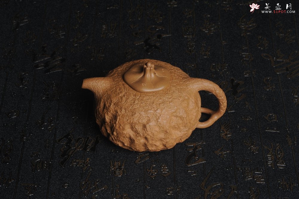 紫砂壶图片：美壶特惠 进步明显优质黄金段全手工供春壶 异型盖 难度大 肌理丰富 - 美壶网