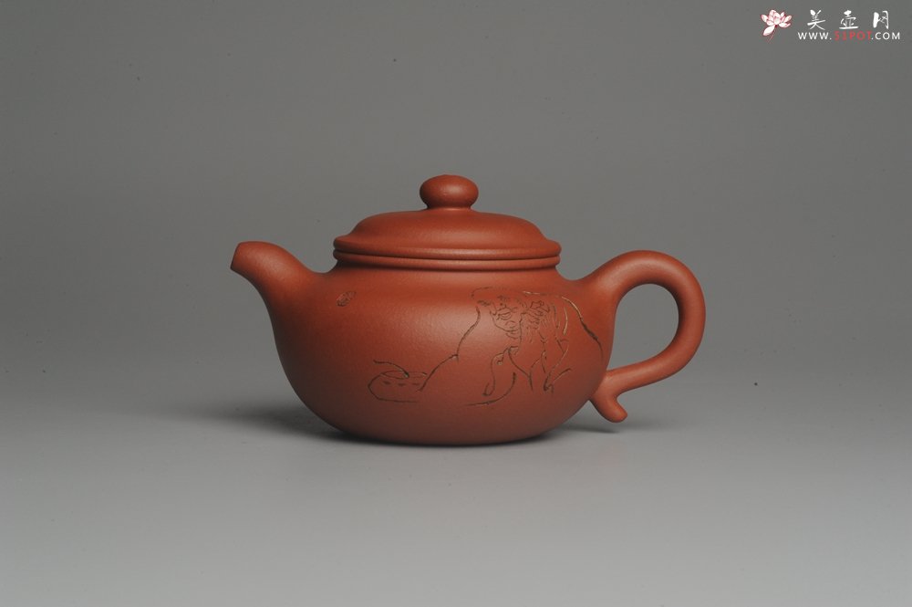 紫砂壶图片：美壶特惠 精致小仿古 寻幽 人物刻绘栩栩如生 茶人醉爱 养后温润如玉 - 美壶网