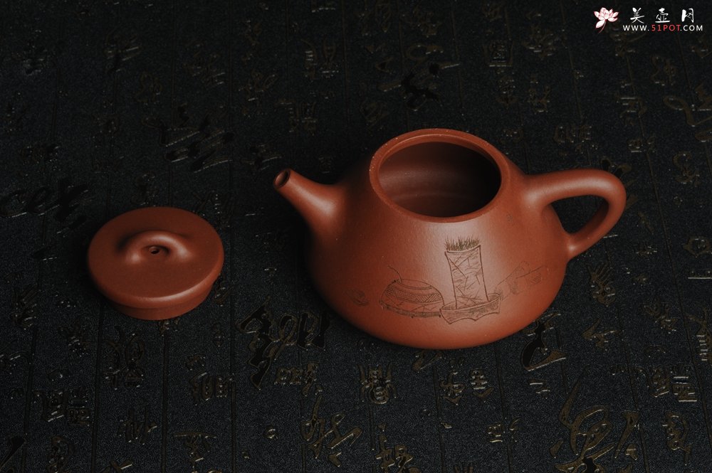 紫砂壶图片：油润底曹青 全手工精品子冶石瓢 骨肉匀挺 清茗堂助工文气装饰菖蒲清供图 文人风骨尽显 - 美壶网