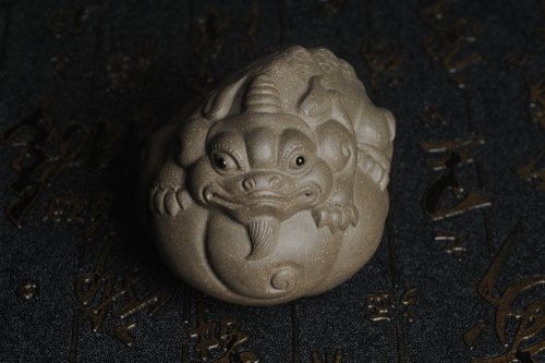 美壶定制紫砂壶 美宠特惠 回馈壶友 精致聚财金蟾二式茶宠 茶盘尤物 长7.5cm高5.5cm左右 青灰泥