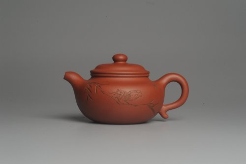 美壶定制老师紫砂壶 美壶特惠 精致小仿古 子陶刻竹子和知了 寓意知足常乐 茶人醉爱 养后温润如玉 原矿清水泥