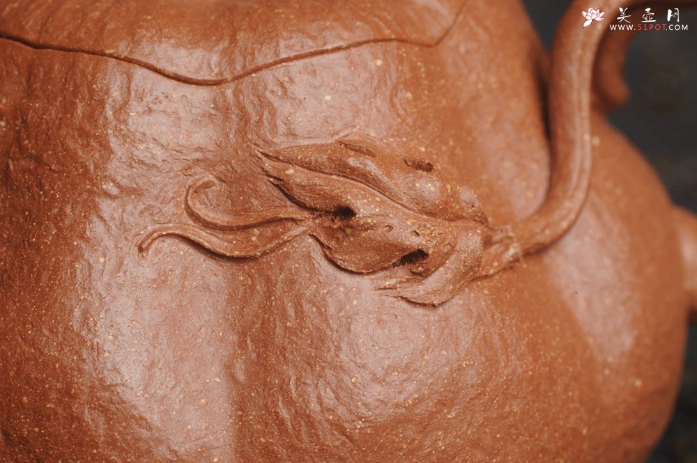 紫砂壶图片：美壶特惠 精致卡盖全手工油润降坡泥仿生小叶歪瓜 难度大 - 美壶网