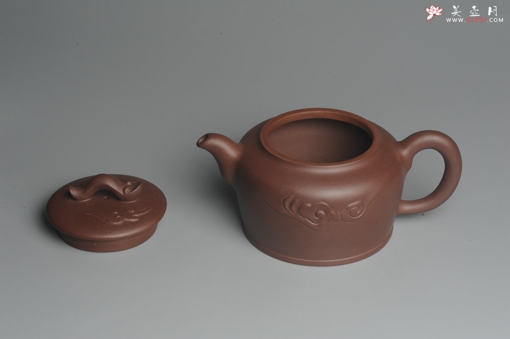 紫砂壶图片：美壶特惠 一厂拼紫泥 精致云意壶 头顶祥云 好兆头 - 美壶网