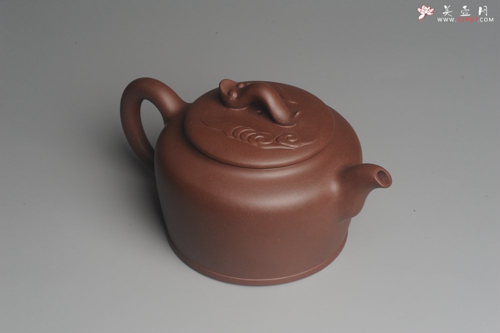 紫砂壶图片：美壶特惠 一厂拼紫泥 精致云意壶 头顶祥云 好兆头 - 美壶网