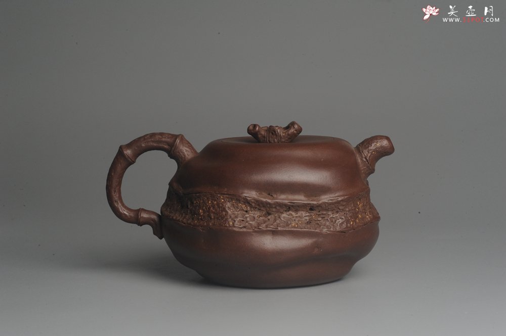 紫砂壶图片：潘丹初全手新作 道法自然 妙趣横生 原创溪竹 - 美壶网