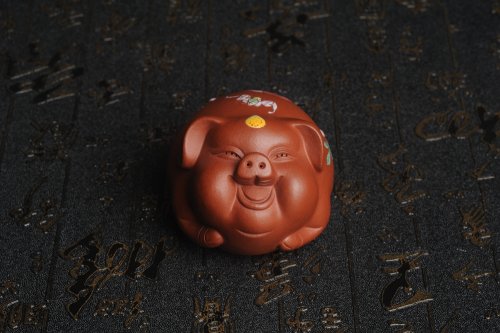 美壶定制紫砂壶 美宠特惠 精工点彩仙桃 圣桃 福气猪茶宠长7cm宽6cm高5cm 原矿清水泥