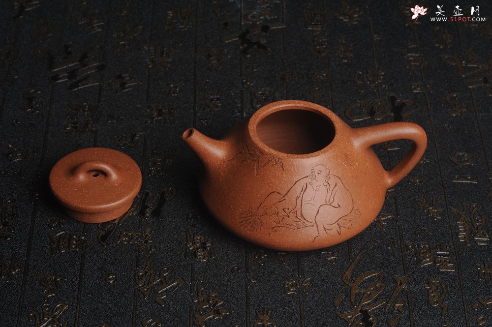紫砂壶图片：油润五彩段泥 全手工薄胎精品子冶石瓢 难度大 骨肉匀挺 文气装饰高士乘凉图 无为 - 美壶网